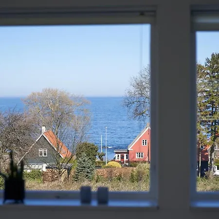 Dom wakacyjny Sommerhus Med Smuk Udsigt Ved Gudhjem Og *